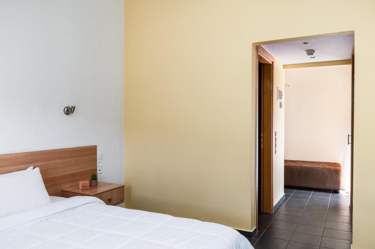 Gefiri Plakas Hotel, Tzoumerka Экстерьер фото
